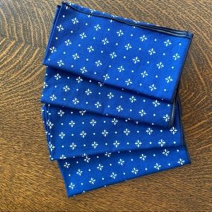 Longaberger Set of 4 Classic Blue Napkins